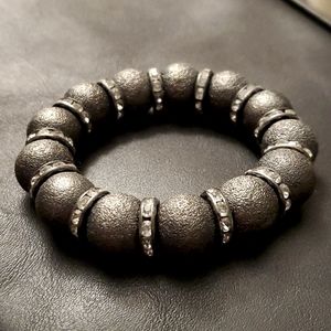 Textured Pearl Beaded Bracelet